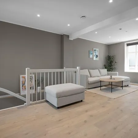 L Nygard Μπέργκεν