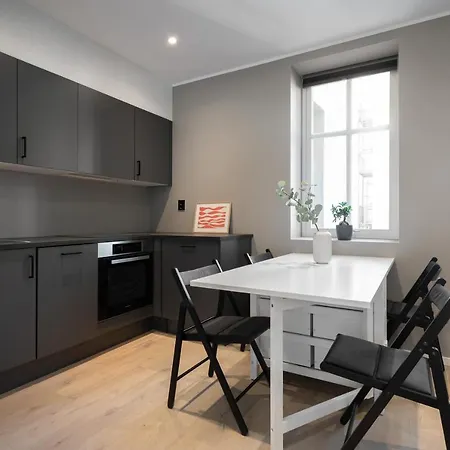 L Nygard Μπέργκεν