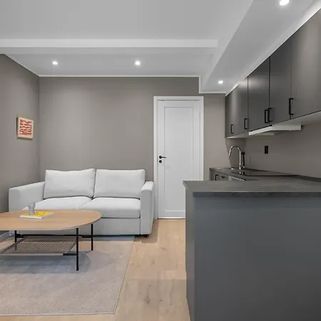 L Nygard شقة فندقية